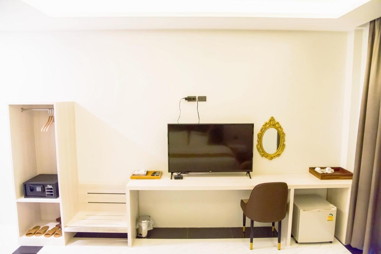 วรฉัตร บูทีค โฮเทล Hotel เพชรบูรณ์ ภายนอก รูปภาพ
