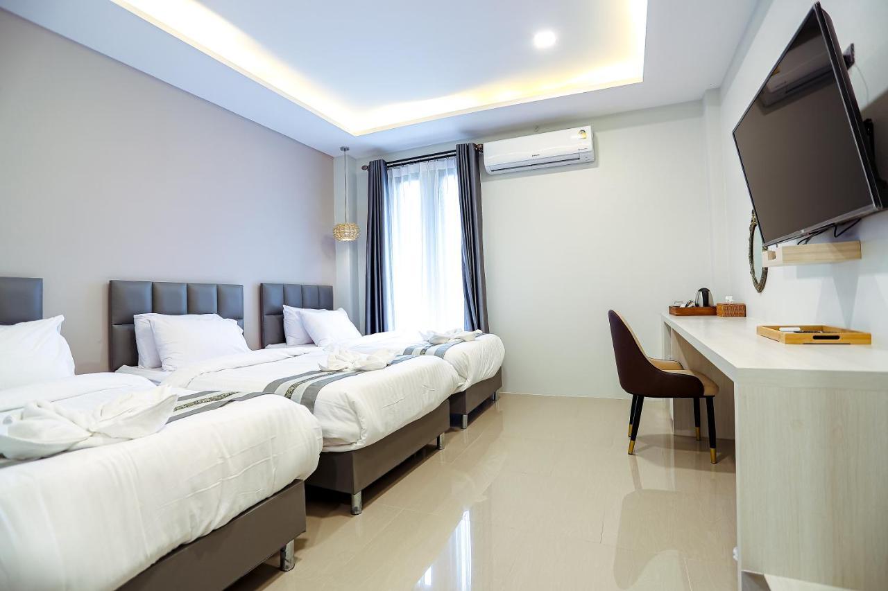 วรฉัตร บูทีค โฮเทล Hotel เพชรบูรณ์ ภายนอก รูปภาพ
